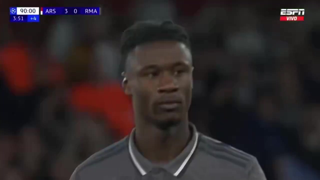 【今日赛事回看】去年也干了！卡马文加怒踢皮球被罚下场