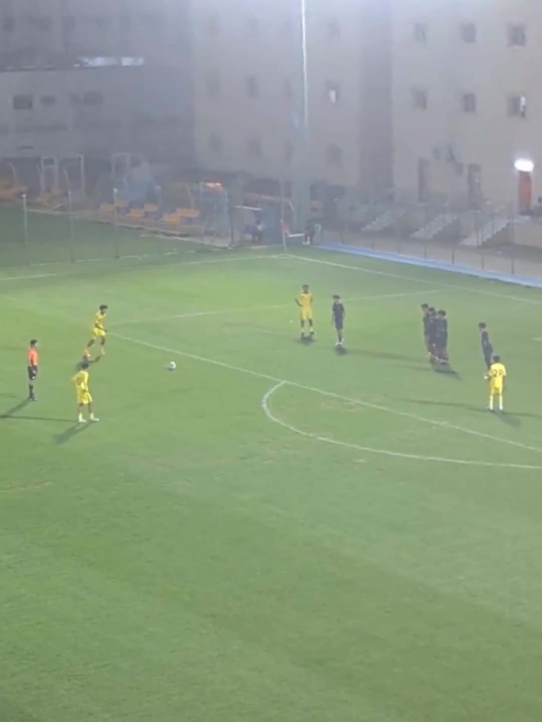 扛着球队赢球！迷你罗戴帽+任意球破门