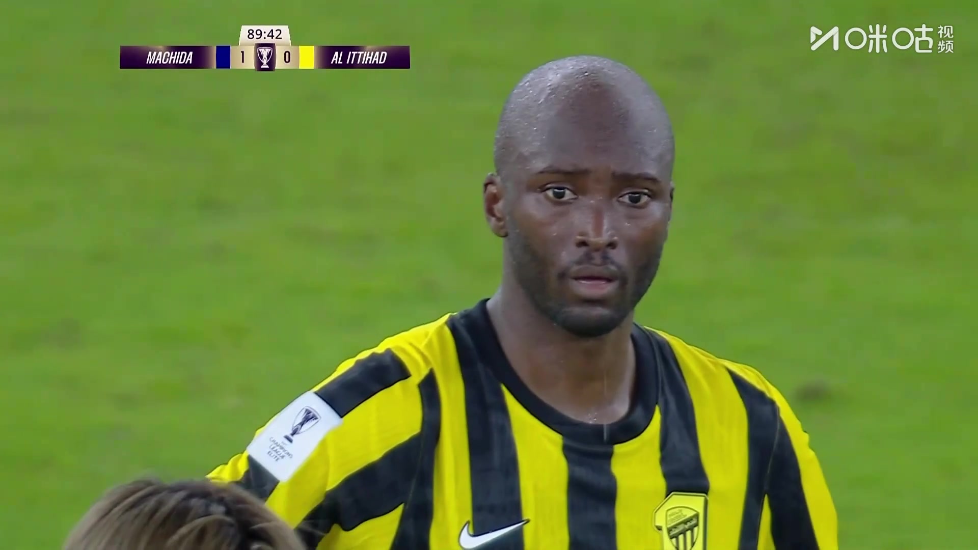 气炸！马宁吹掉吉达联合绝平进球 达尼洛-佩雷拉不满怒喷马宁染黄