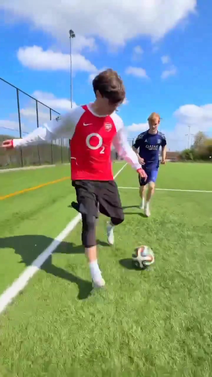 【推荐视频】学会这套过人，在野球场会发生什么