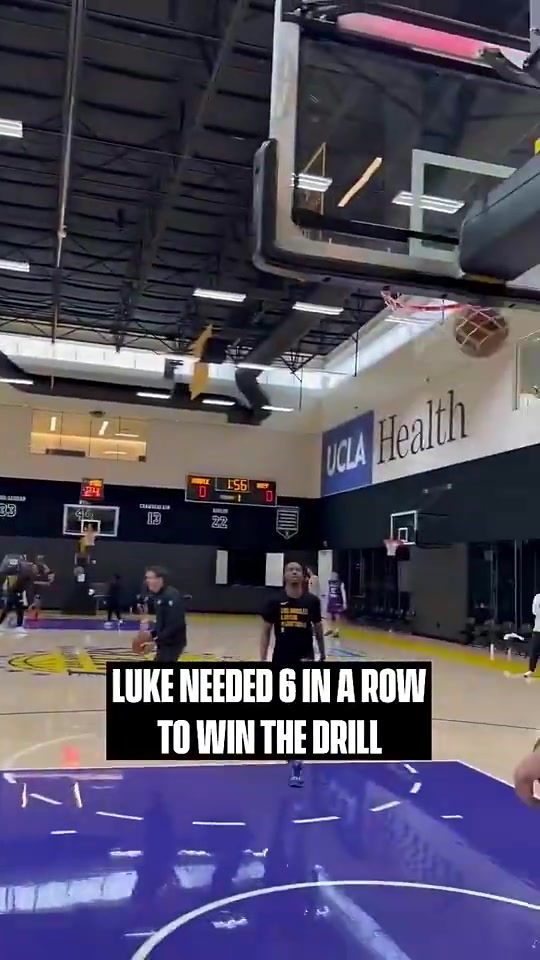 【体育视频】今天就是超巨表现！肯纳德此前在训练中秀神准三分，