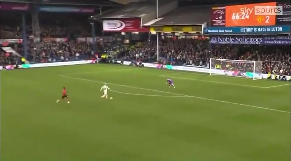 国外球迷：切尔西买加纳乔的时候没看过这个视频吗？