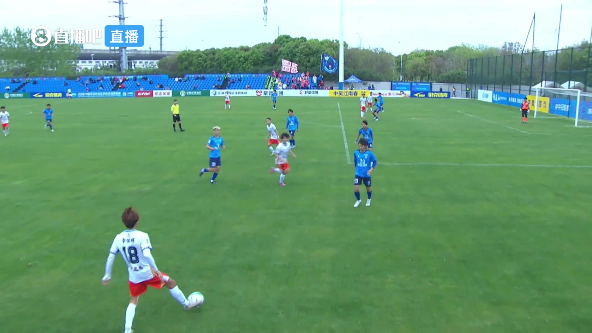 【推荐视频】什么脚法！中冠赛场惊现边路直接吊射球门死角