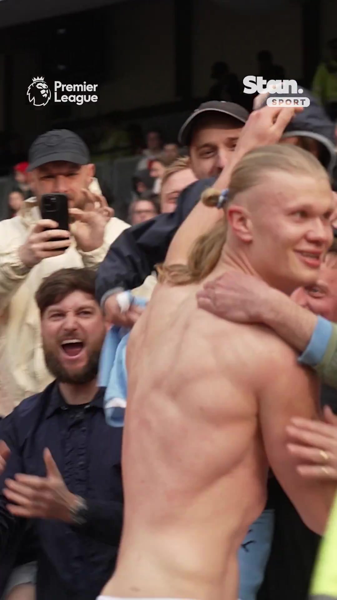 [有道理嘛?]谁能拒绝一个没穿上衣的哈兰德？哈兰德大秀健硕肌