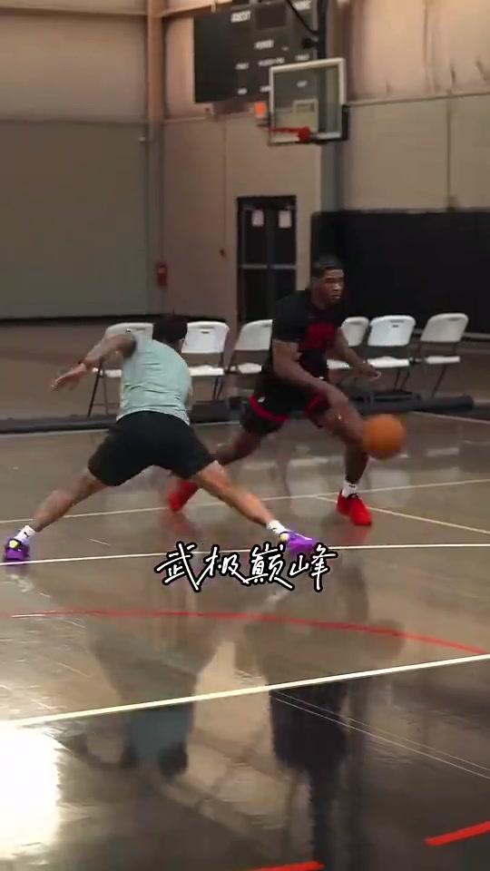 [今日赛事高光]今日31分率队扳平马刺！亨德森休赛期苦练还是