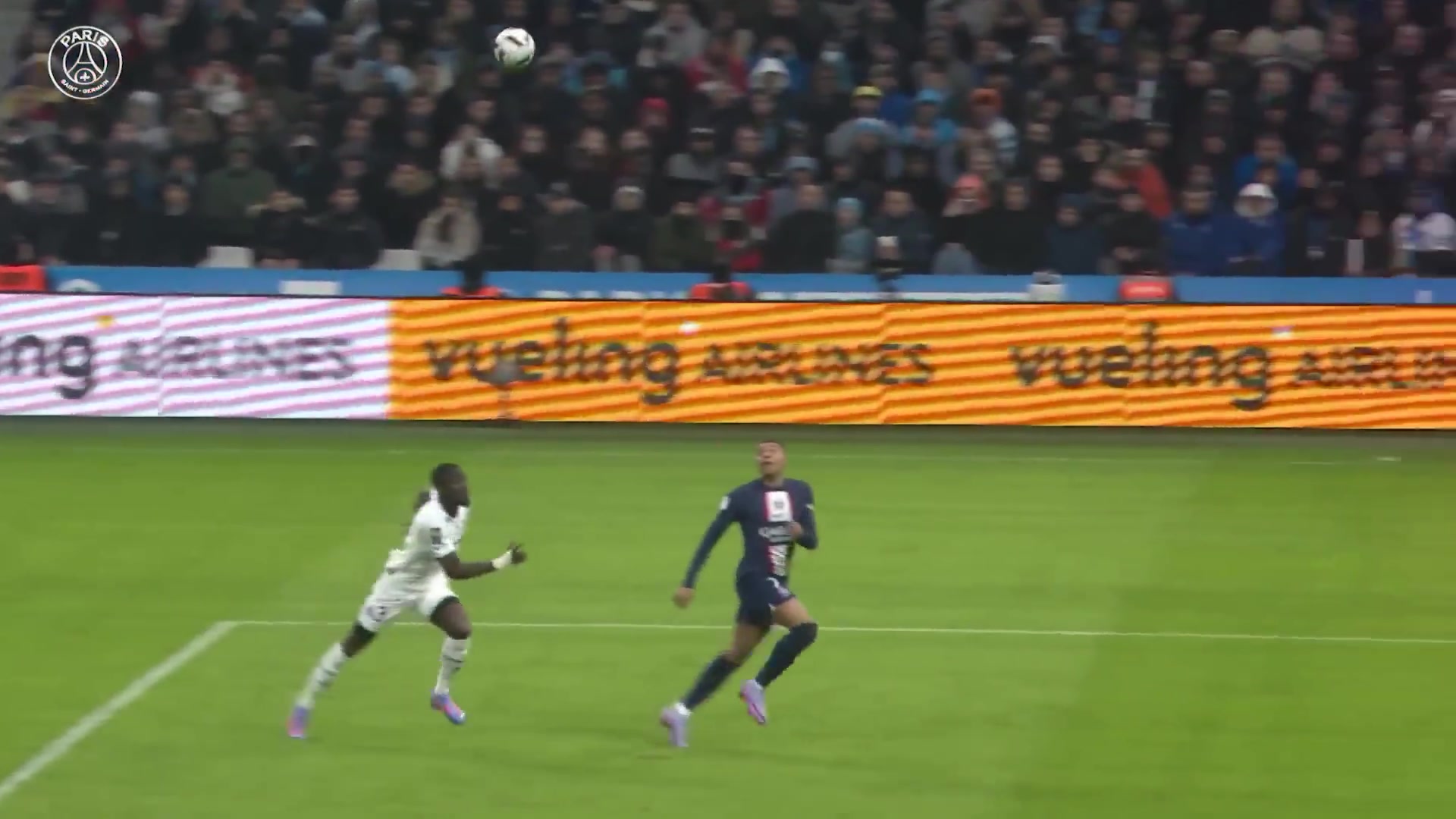 [精彩剪辑]他在思考几步以后的事情！梅西巴黎时期的传球艺术！