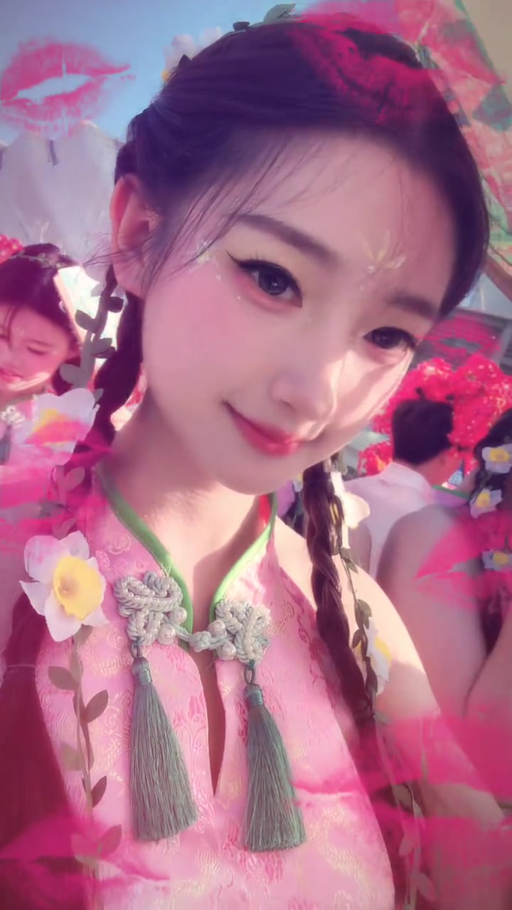 【视频】这也太好看了吧！闽超漳州啦啦队小姐姐