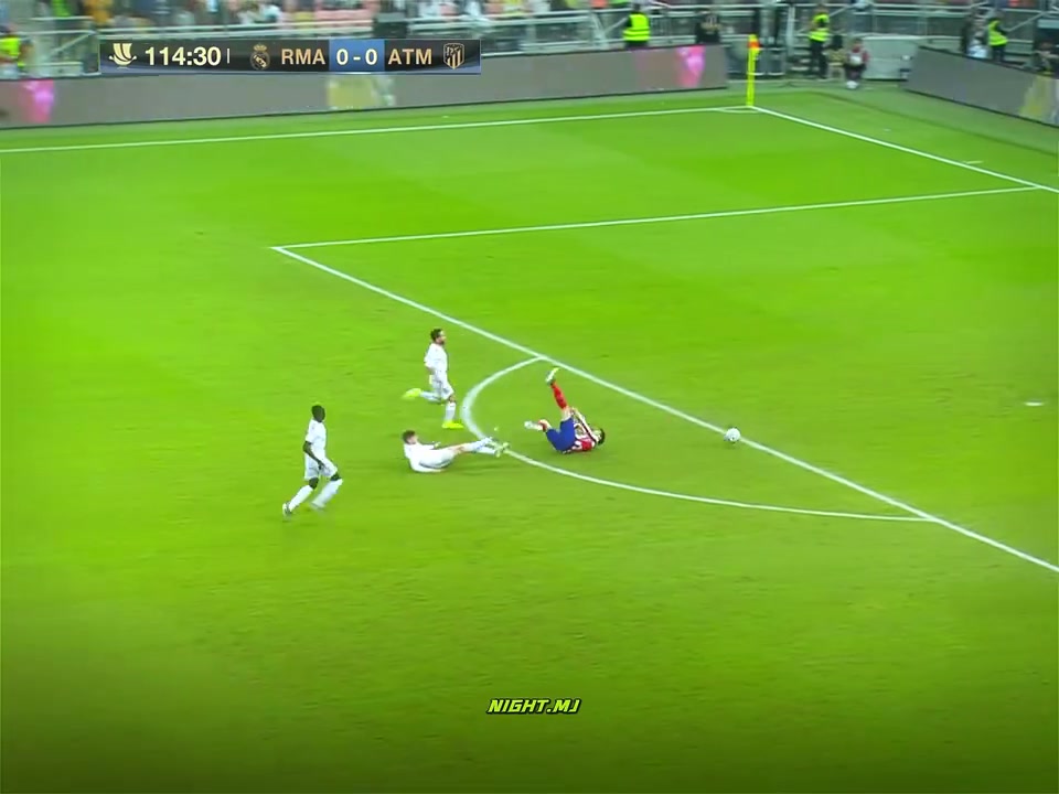 [西甲]来自西蒙尼的认可！名场面：巴尔韦德的“红牌换冠军”！