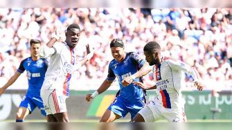 法甲-亚列姆丘克双响托利索建功 里昂3-2欧塞尔