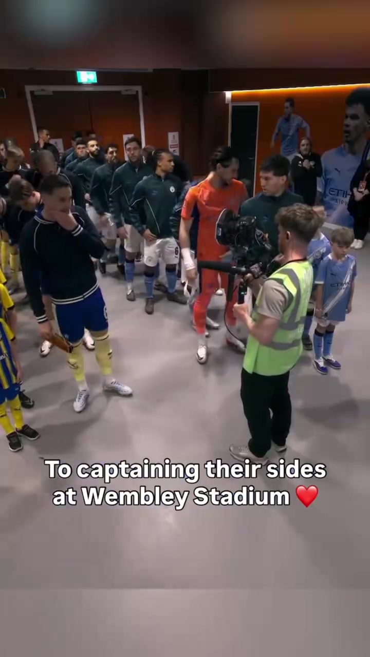 [集锦]也算是老家伙了！贝利斯＆斯通斯：再见面时都是队长！