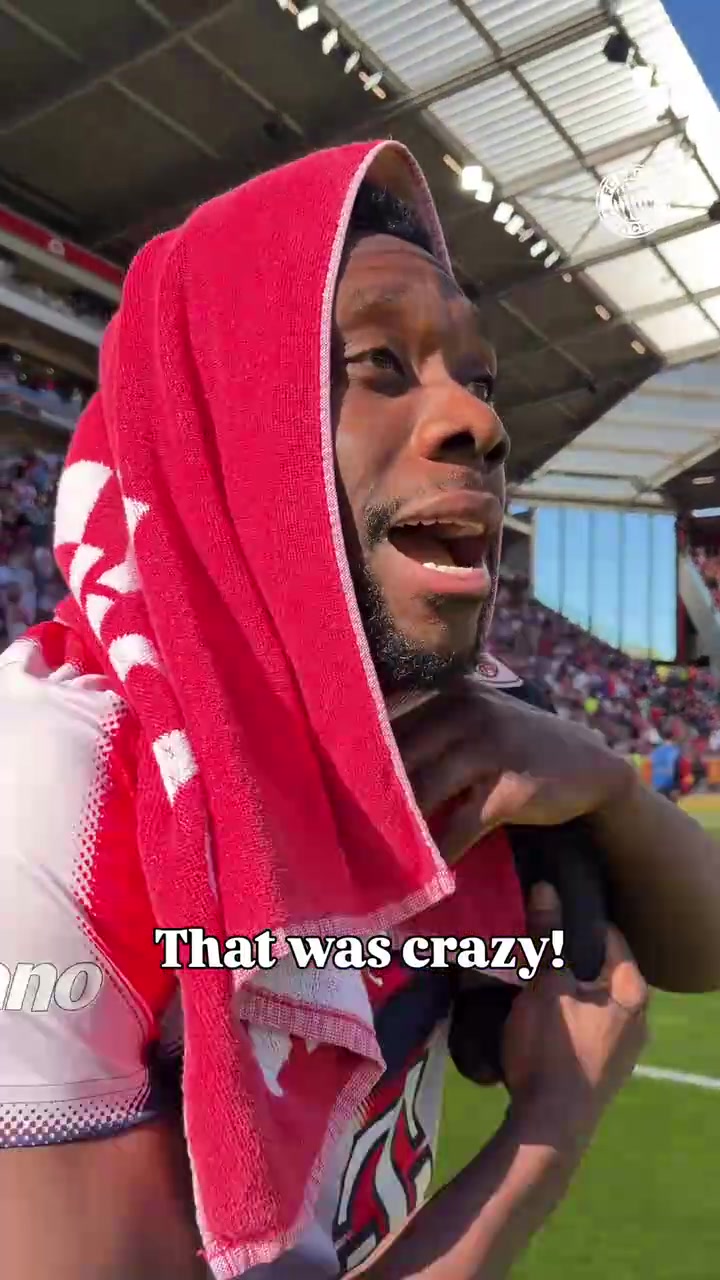 【拜仁慕尼黑】下场得找回状态！赛后阿方索的“大婶”造型！