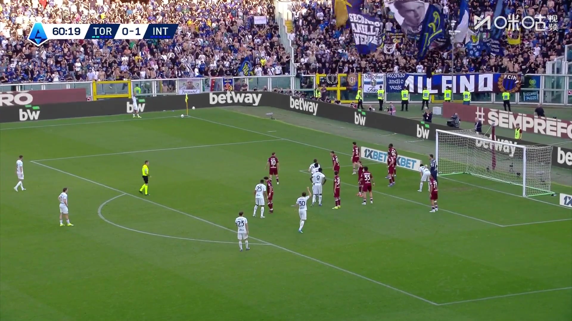 国米再下一城！迪马尔科角球开出，比塞克头球破门！