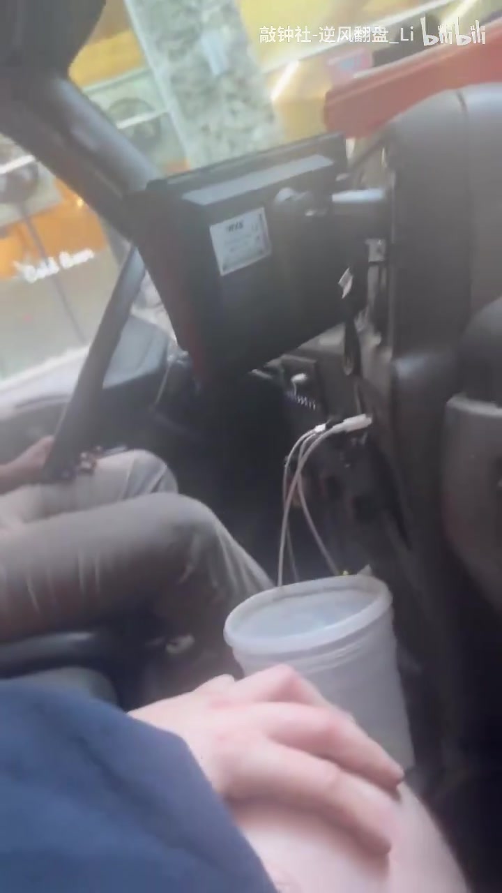  [篮球]确实可能是五场！76人球迷此前怼脸马祖拉：五场解决你