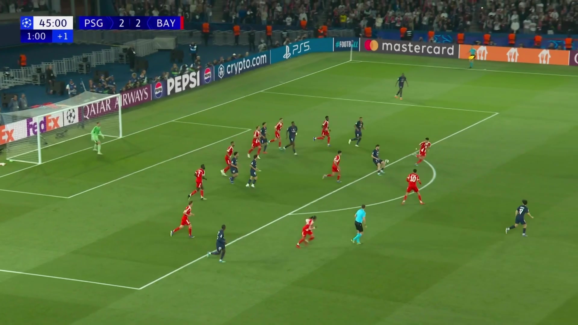 巴黎再次领先！登贝莱传中造阿方索手球，随后自己主罚打进