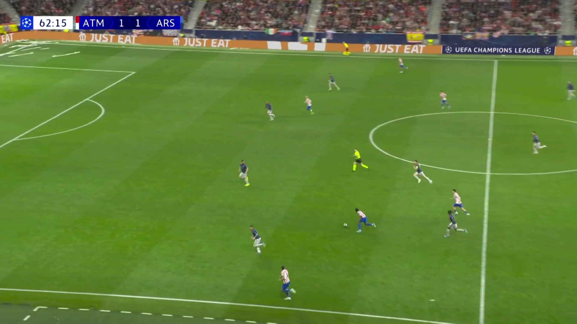 马竞险些反超！格列兹曼射门击中门框，随后自己补射被挡出