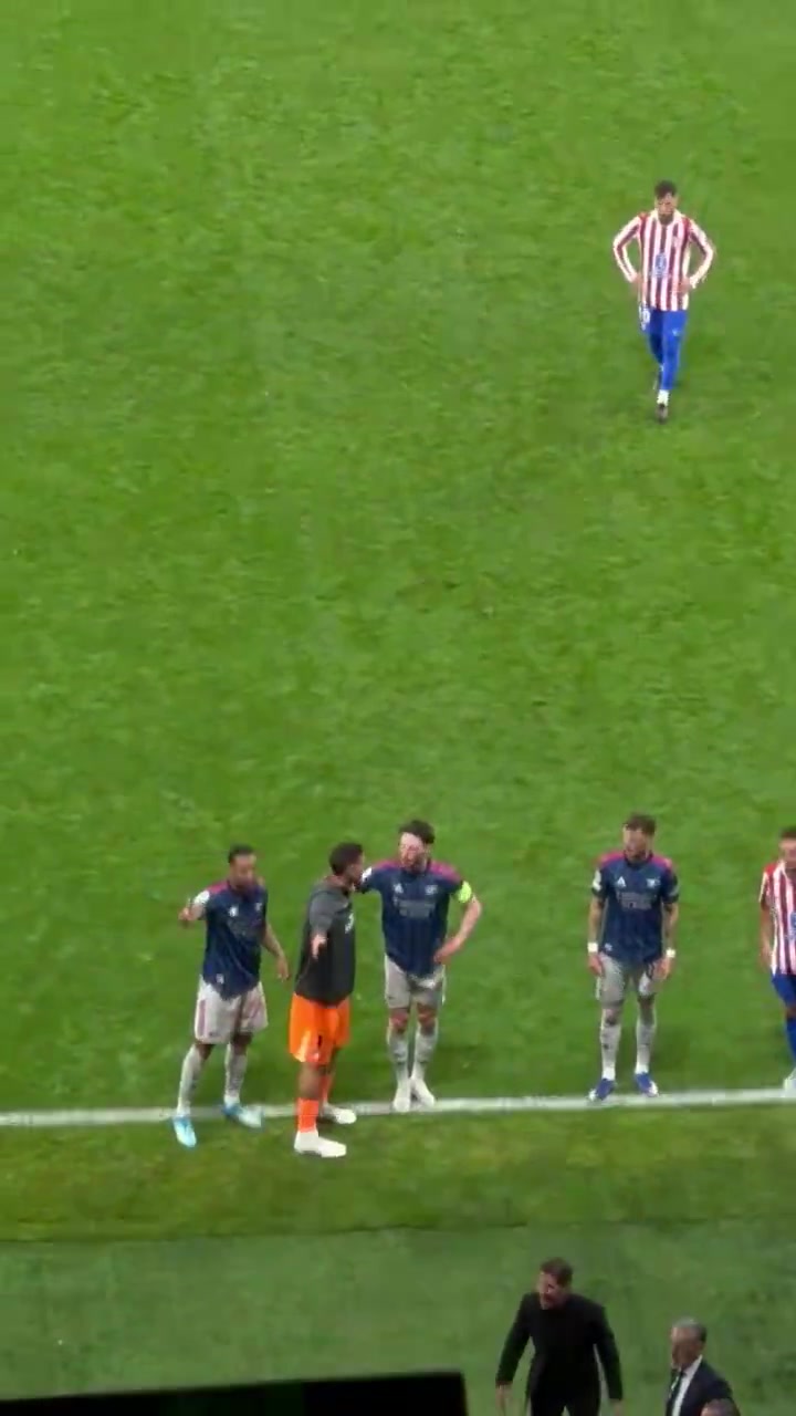 [赛后集锦]⬅️阿森纳球员对点球判罚被推翻感到不满