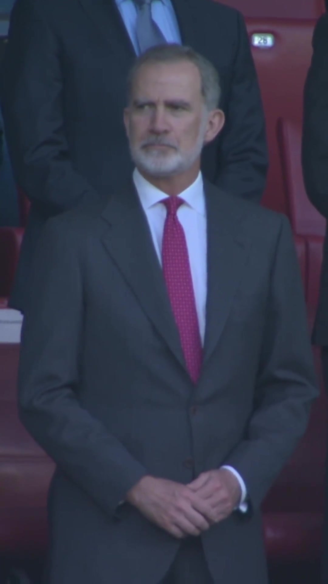 【热门精彩】铁杆球迷！西班牙国王亲自督战马竞