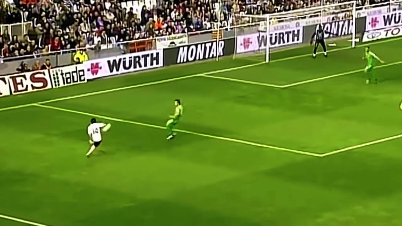 【推荐视频】一力降十会！比利亚瓦伦西亚时期的十佳球！