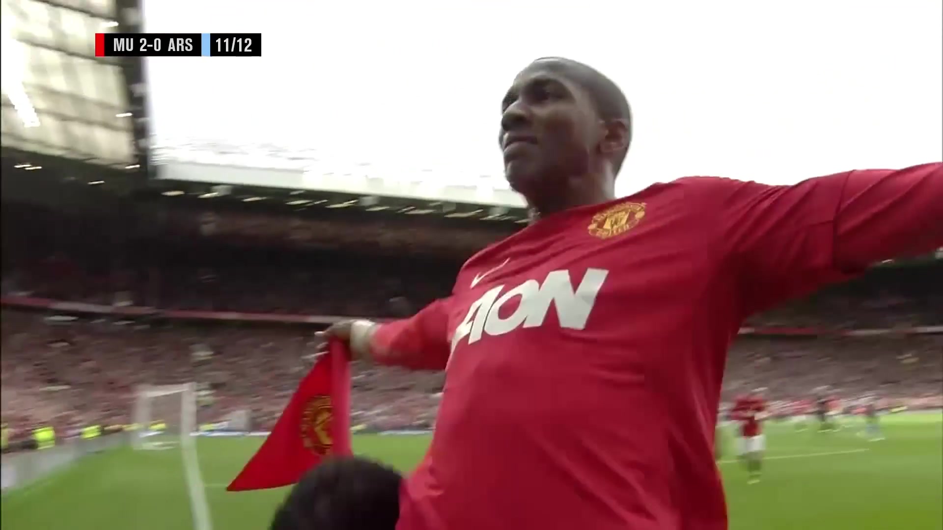 [今日亮点镜头]这也太帅了吧当年曼联8-2阿森纳，阿什利扬轰