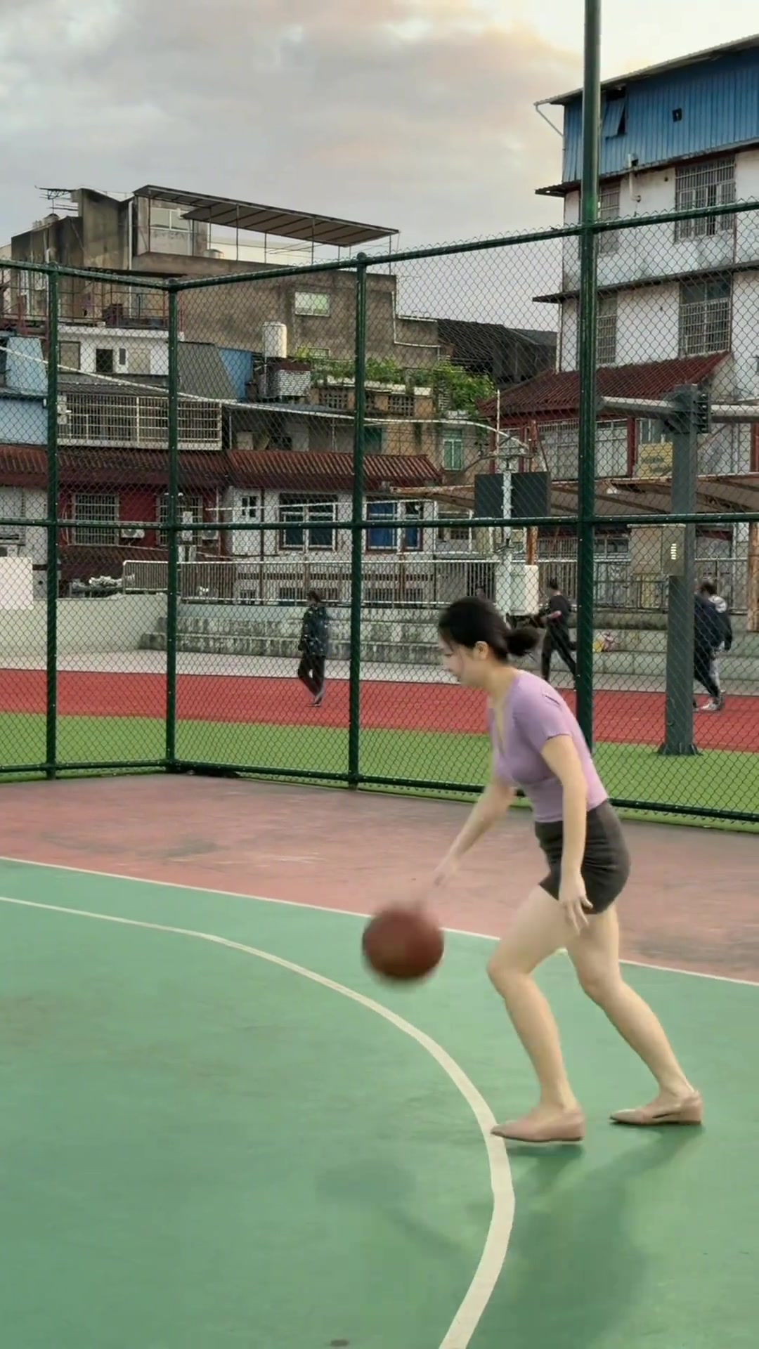 [体育头条]这不胡闹吗，我搜的是NBA......