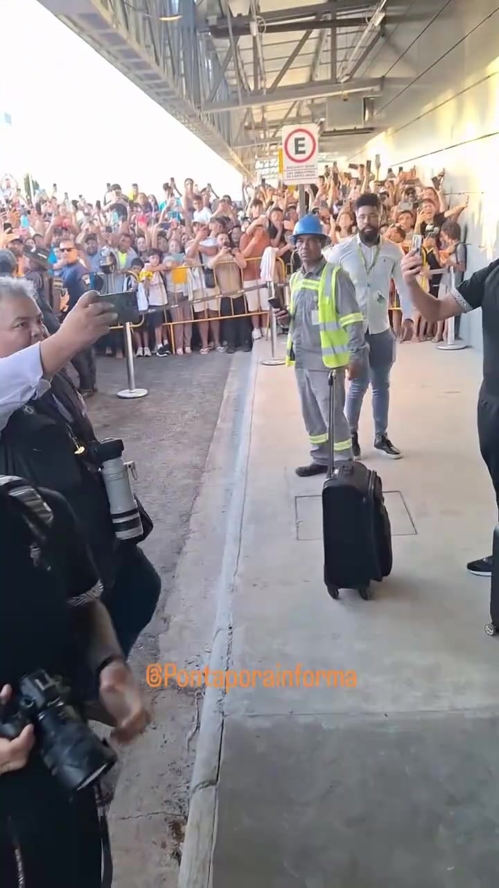 【推荐视频】影响力还是如此强大！跟着内马尔沉浸式感受南美人民的热情！