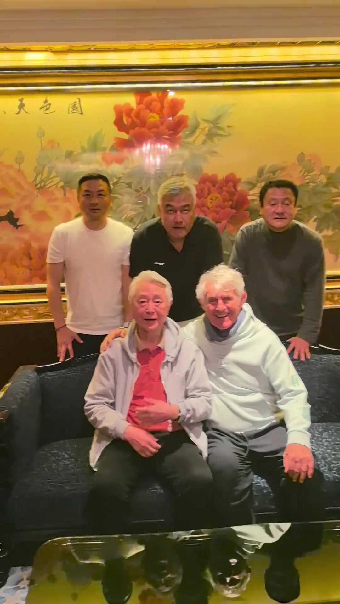 [足球]梦回当年！金志扬与米卢携爱徒杨璞，江津，马明宇合影