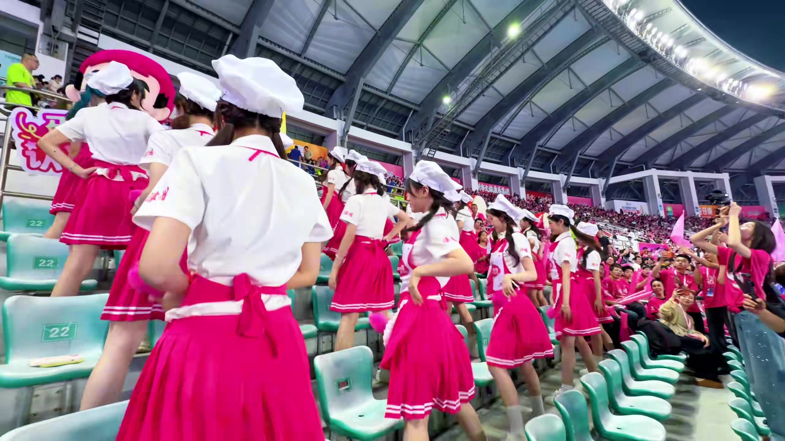 【今日赛事高光】➡️可爱！漳州啦啦队的美女真不少呀，这才是福