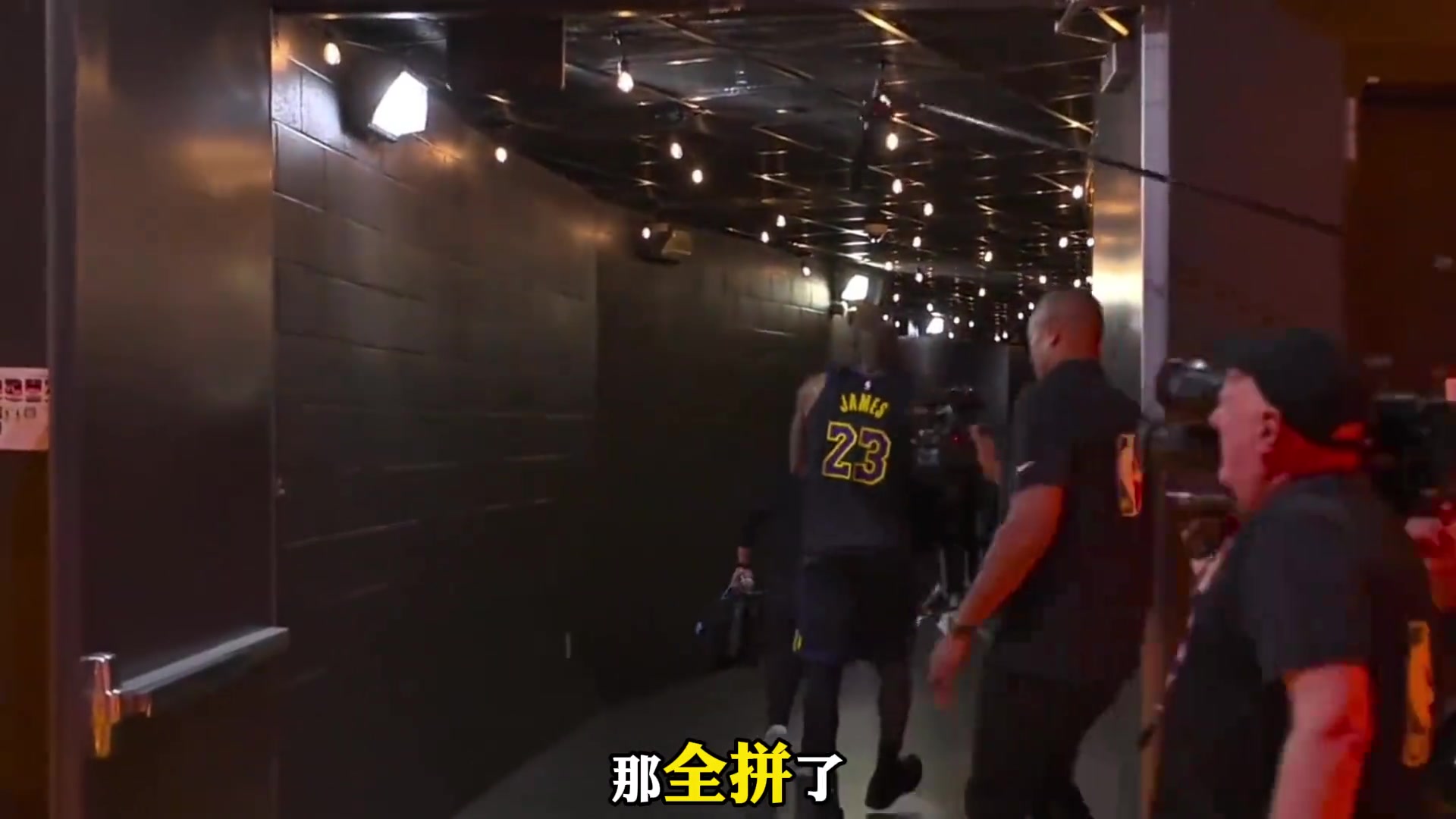 【精选攻防】站着出局！41岁詹姆斯燃尽了，残阵湖人拼到最后❗