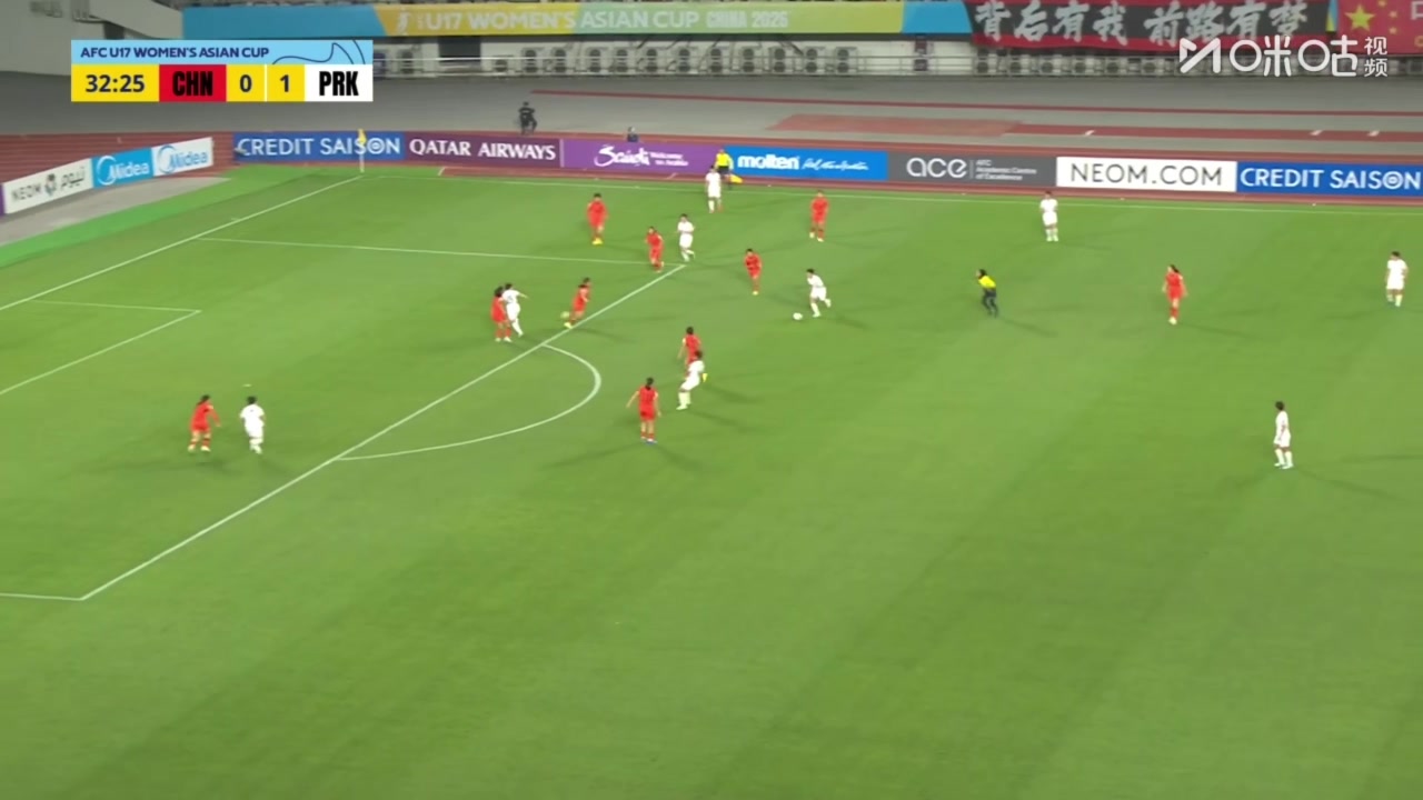 朝鲜女足连续传递后再度兜射得手，中国U17女足0-2落后