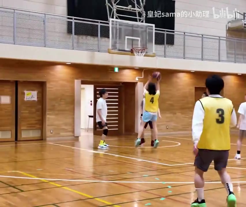 【视频】和罗斯一样的伤！辻井穗乃果是真的很爱篮球了！