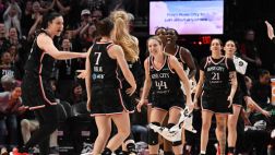 05月28日WNBA常规赛 康涅狄格太阳61-71波特兰火焰 全场集锦