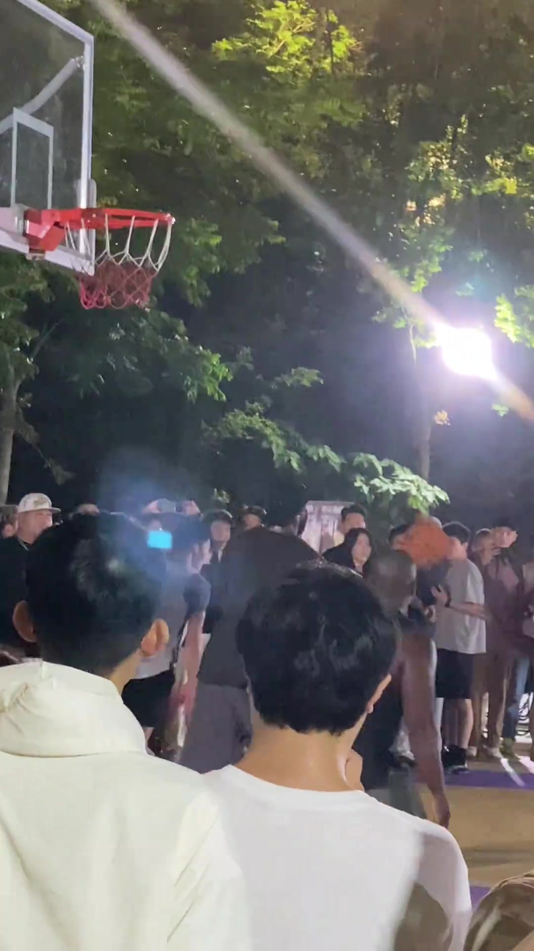 [今日热门剪辑]原来叫杰伦的都会打篮✌️球啊！❗