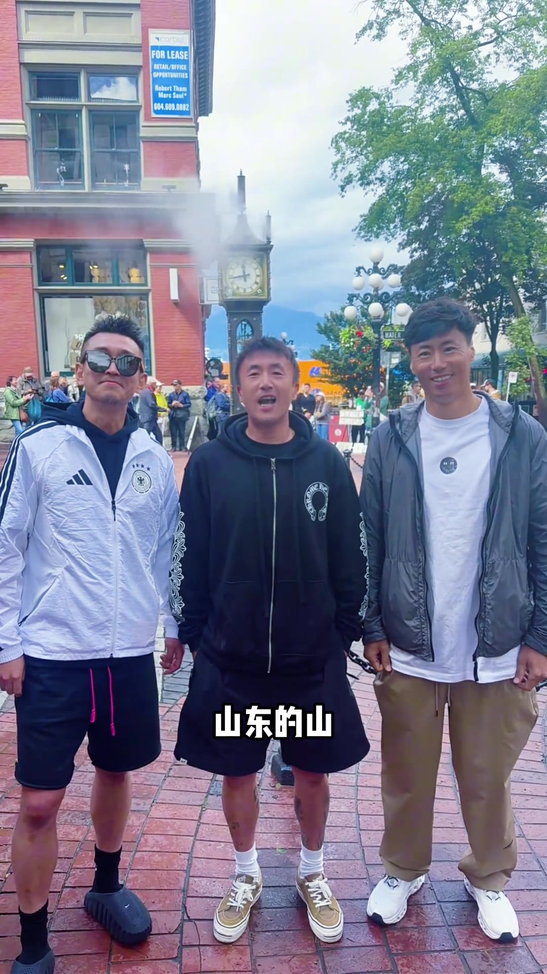 陈星社媒发布与王永珀、杨程合拍视频:C位了!满意了吧 陈星社媒发布与王永珀、杨程合拍视频:C位了!满意了吧