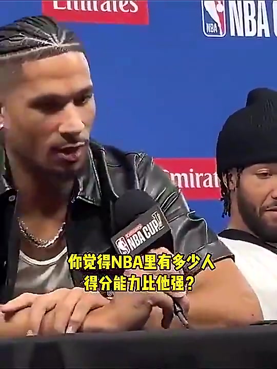 [今日赛事影像]哈特此前调侃布伦森：很明显他✌️头很大，所以