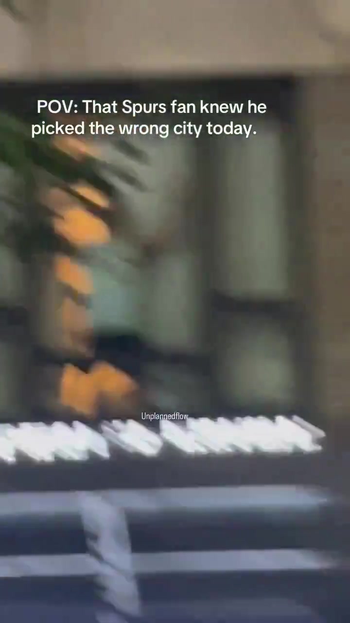 马刺球迷以为自己在酒店房间里安全了，然后尼克斯球迷爬上来了..