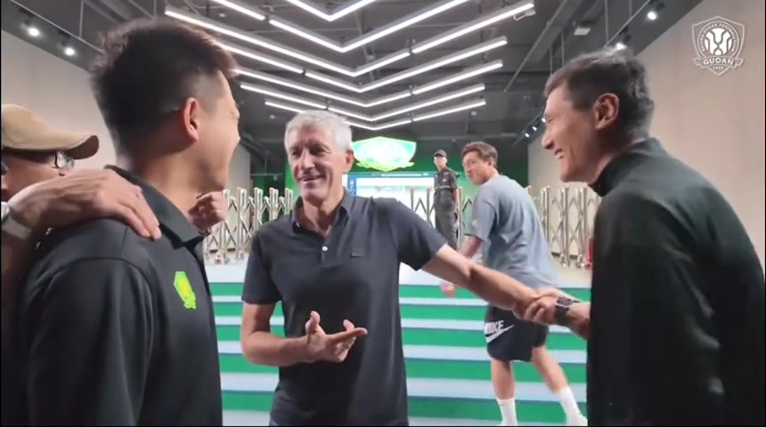 认可！前国安主帅塞蒂恩一句“下半场你可别上”让邵佳一腼腆