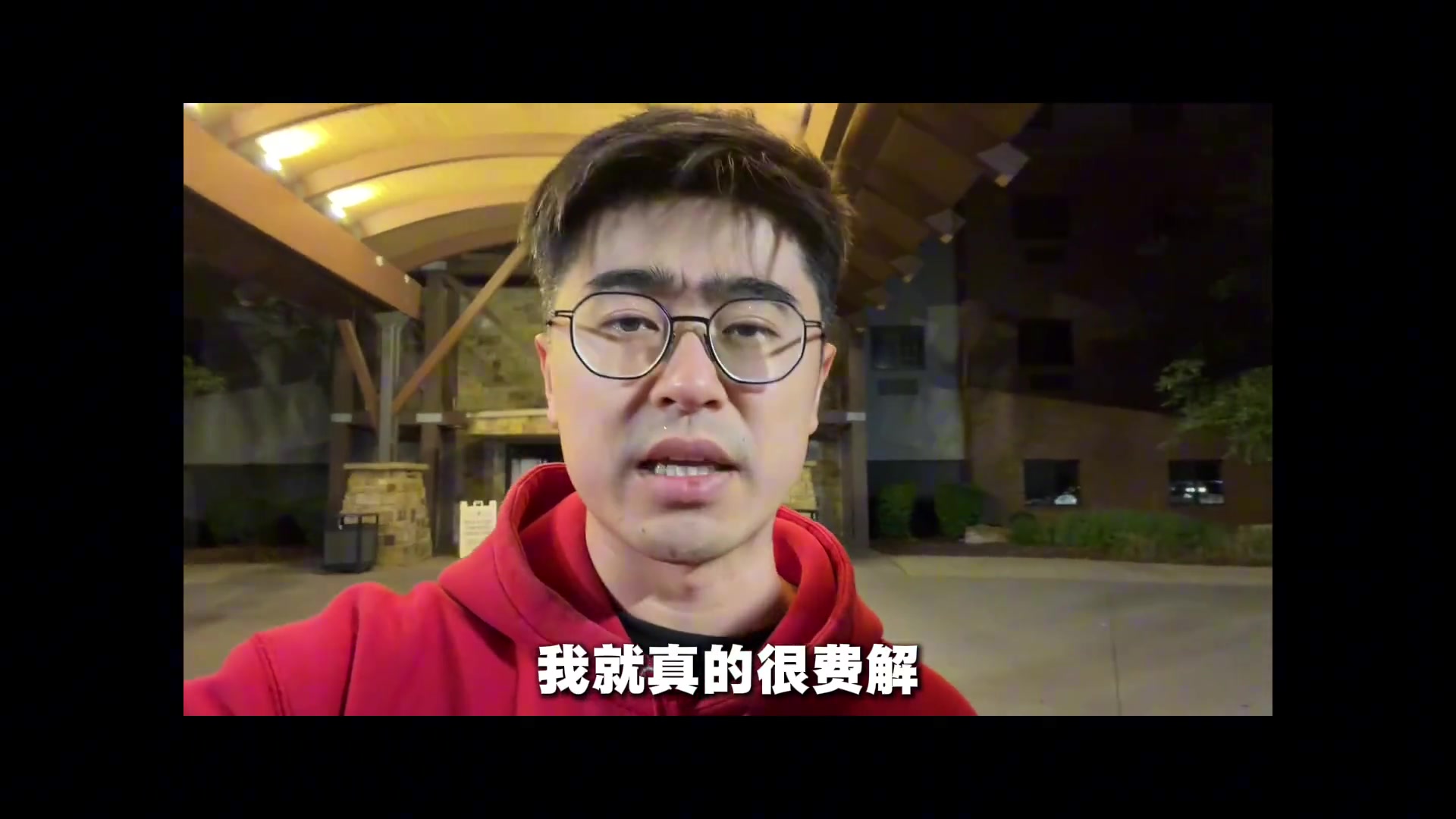 “你不是C罗球迷吗？”，博主：梅西让我重新认识足球！