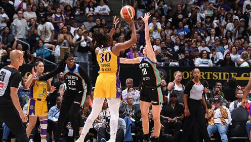 WNBA常规赛 纽约自由人 97 - 98 洛杉矶火花 全场集锦