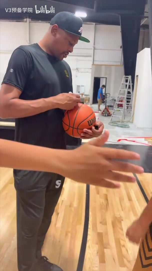 [赛事精彩录]夏令营的特殊嘉宾，竟然是我⚽的NBA全明星高中