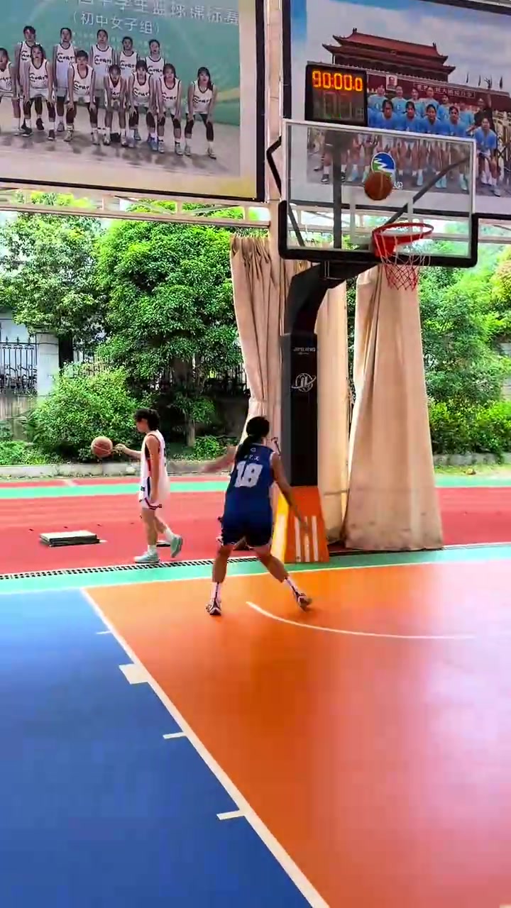 打班赛热身来一遍，给对面教练吓出一身汗