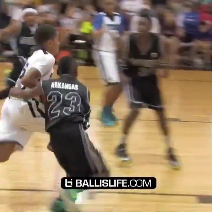 [推荐]天生球星气质啊坎宁安小学5年级打球就这么成熟了？！