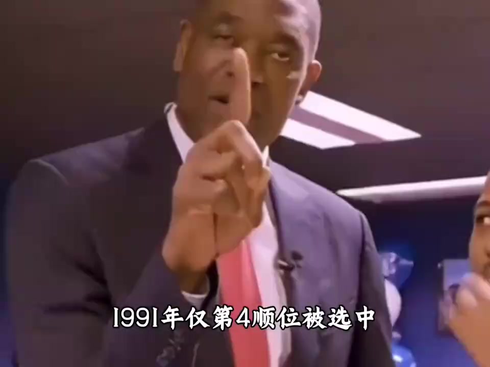 [体育视频]穆托姆博1991年仅第4顺位被选中，那当年前3顺