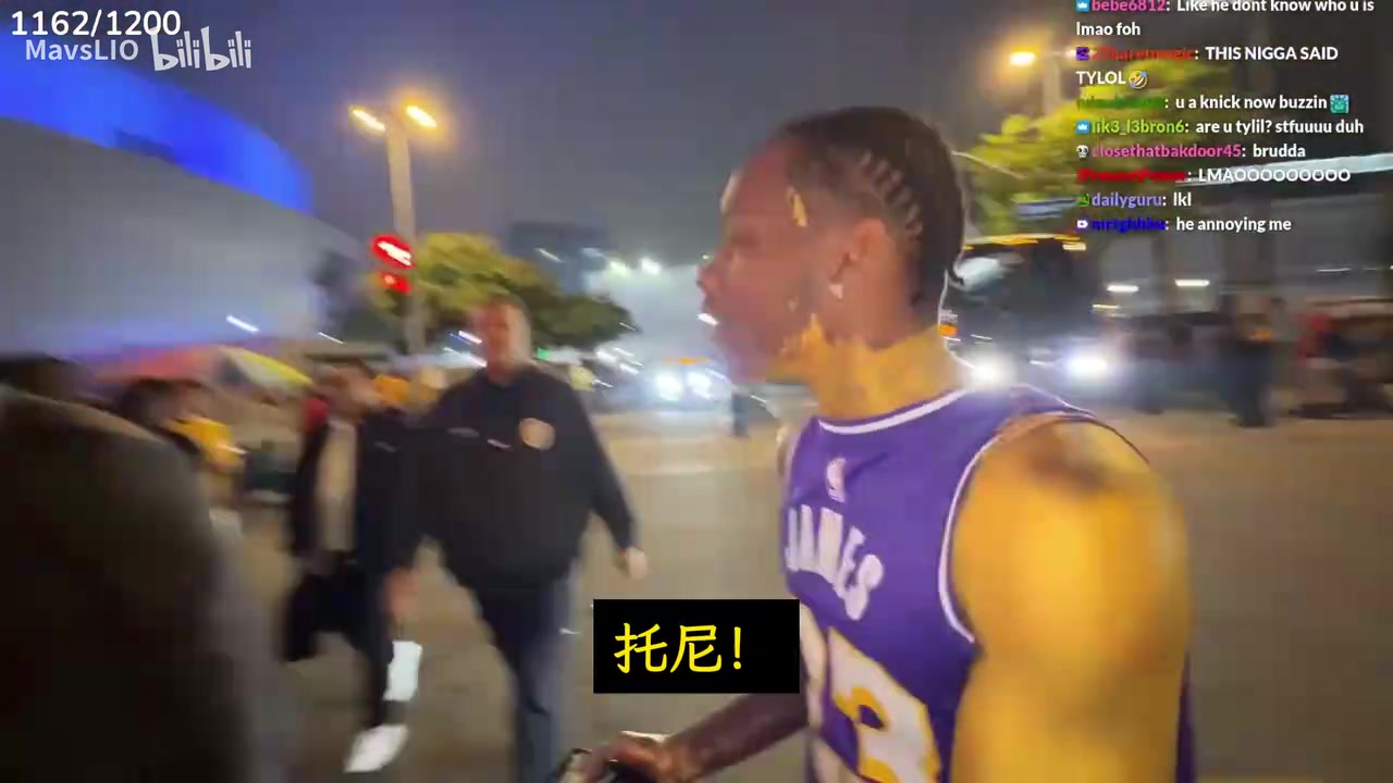 [精选视频推荐]质问判罚太搞了曾有网红直播蹲湖人G⬆️4主裁