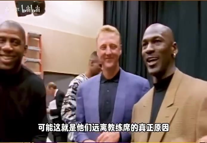 【推荐】乔丹为什么不当教练？曾拍过教学视频，也在奇才指导过球