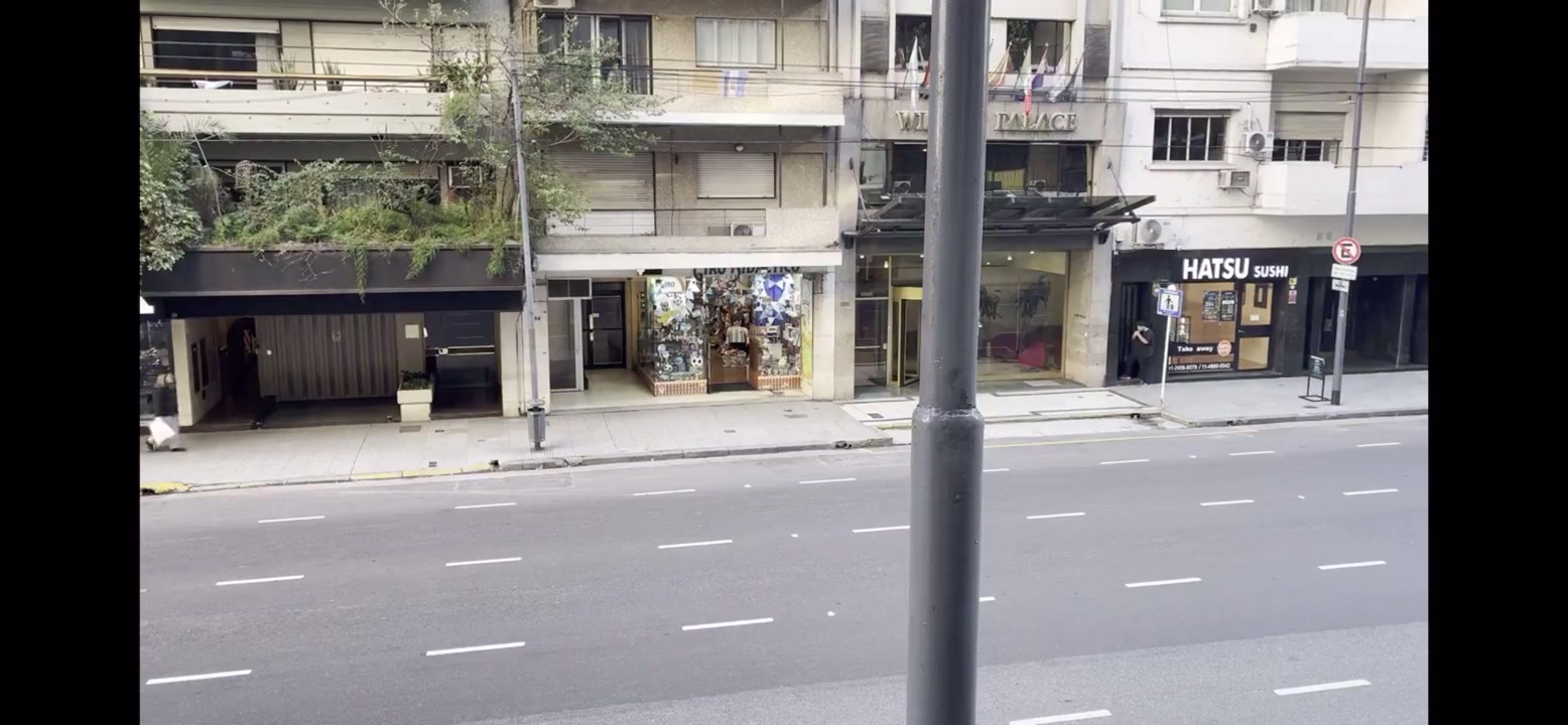 【精彩剪辑】恩佐绝杀后，阿根廷的一条街道彻底沸腾了