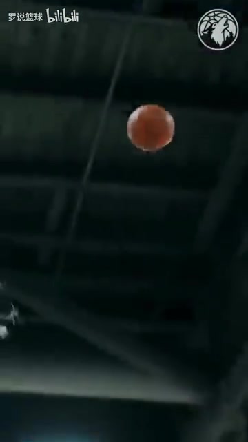 [视频]补充组织端的工作！三球利落发型加盟森林狼后首练！