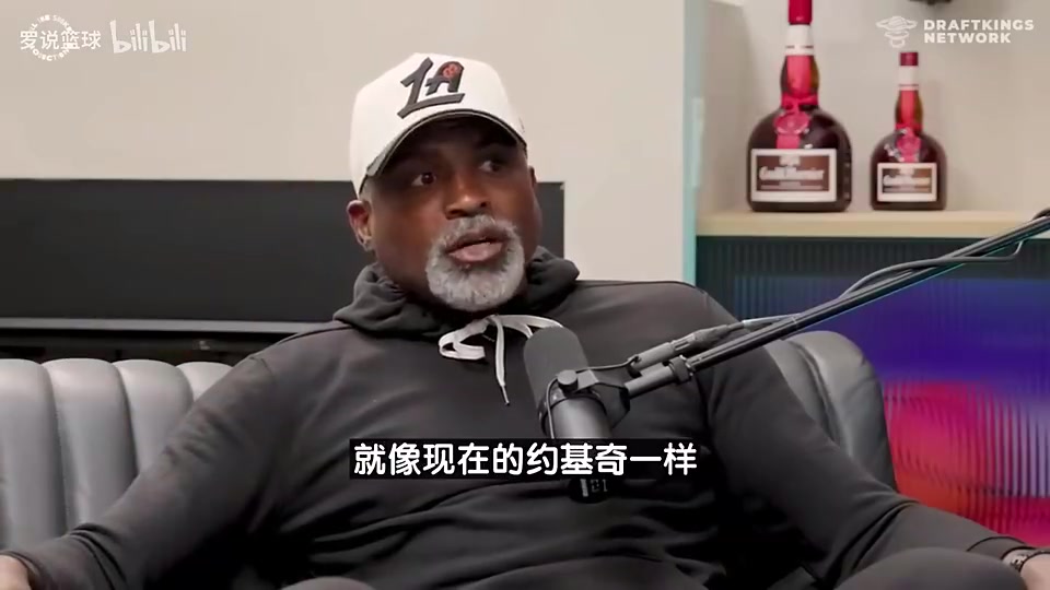 [体育视频]老猫莫布里曾言：姚明很强，他能像约基奇一样传球，