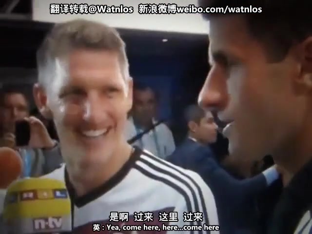 [体育头条]叽里咕噜！名场面：穆勒小猪世界杯决赛后用方言接受采访！
