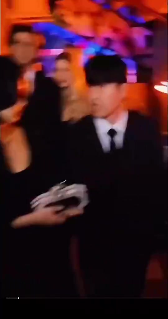 [精彩剪辑]官宣去马竞！李刚仁女友曾曝是斗山集团千金，真是人