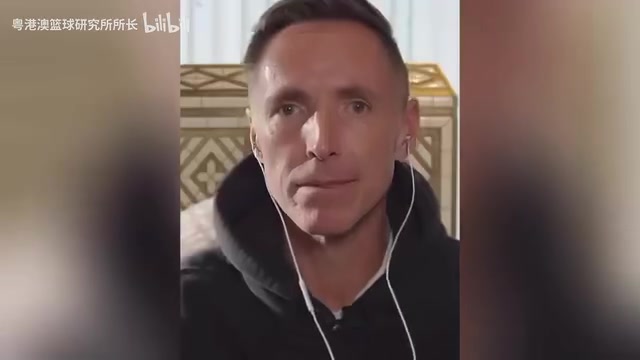 【防守高光】小老弟！詹姆斯此前：马克西不仅是个优秀的➡️球员